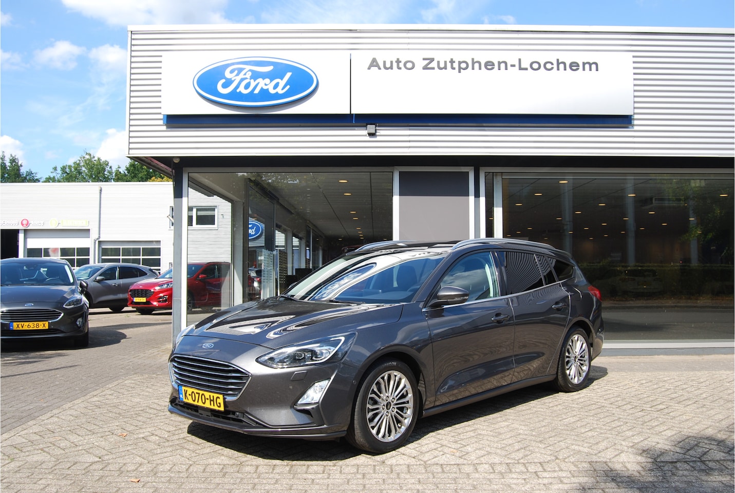 Ford Focus Wagon - 1.5 EcoBoost 150PK Titanium Automaat | TREKHAAK | ADAPTIEF LED KOPLAMPEN | STOEL-STUUR VER - AutoWereld.nl