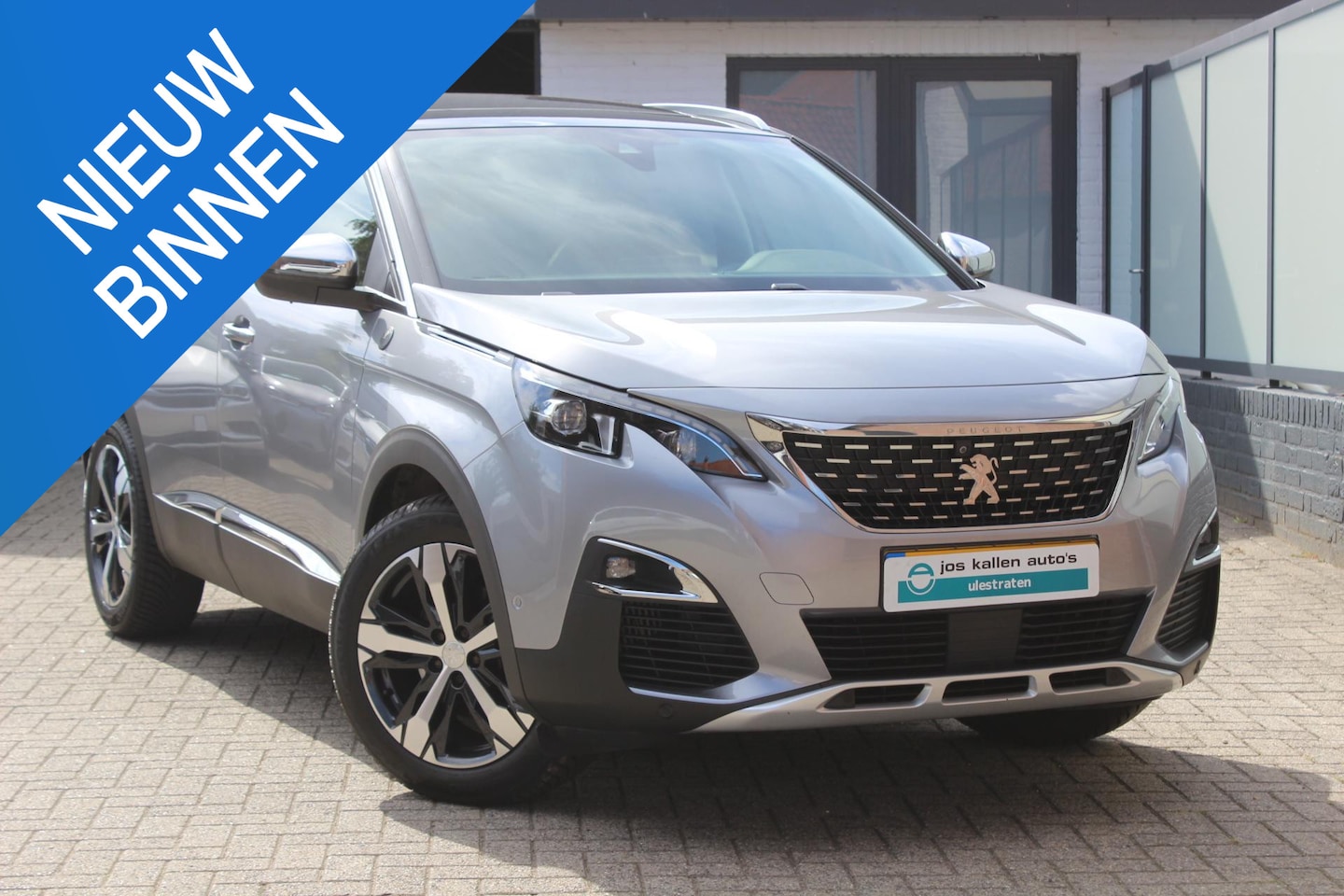 Peugeot 3008 - 1.6 e-THP Crossway 165pk, Navi, Apple CarPlay, ACC, 360 Cam, Dodehoek, Full Led, Panoramad - AutoWereld.nl