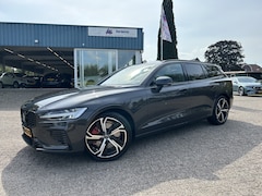 Volvo V60 - 2.0 T6 Plug-in hybrid AWD Plus Dark Ned. auto