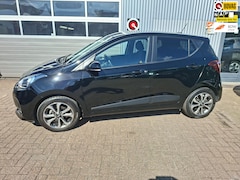 Hyundai i10 - 1.0i i- Airco Navigatie Cruise Stoelverw. Stuurverw. Motion Premium
