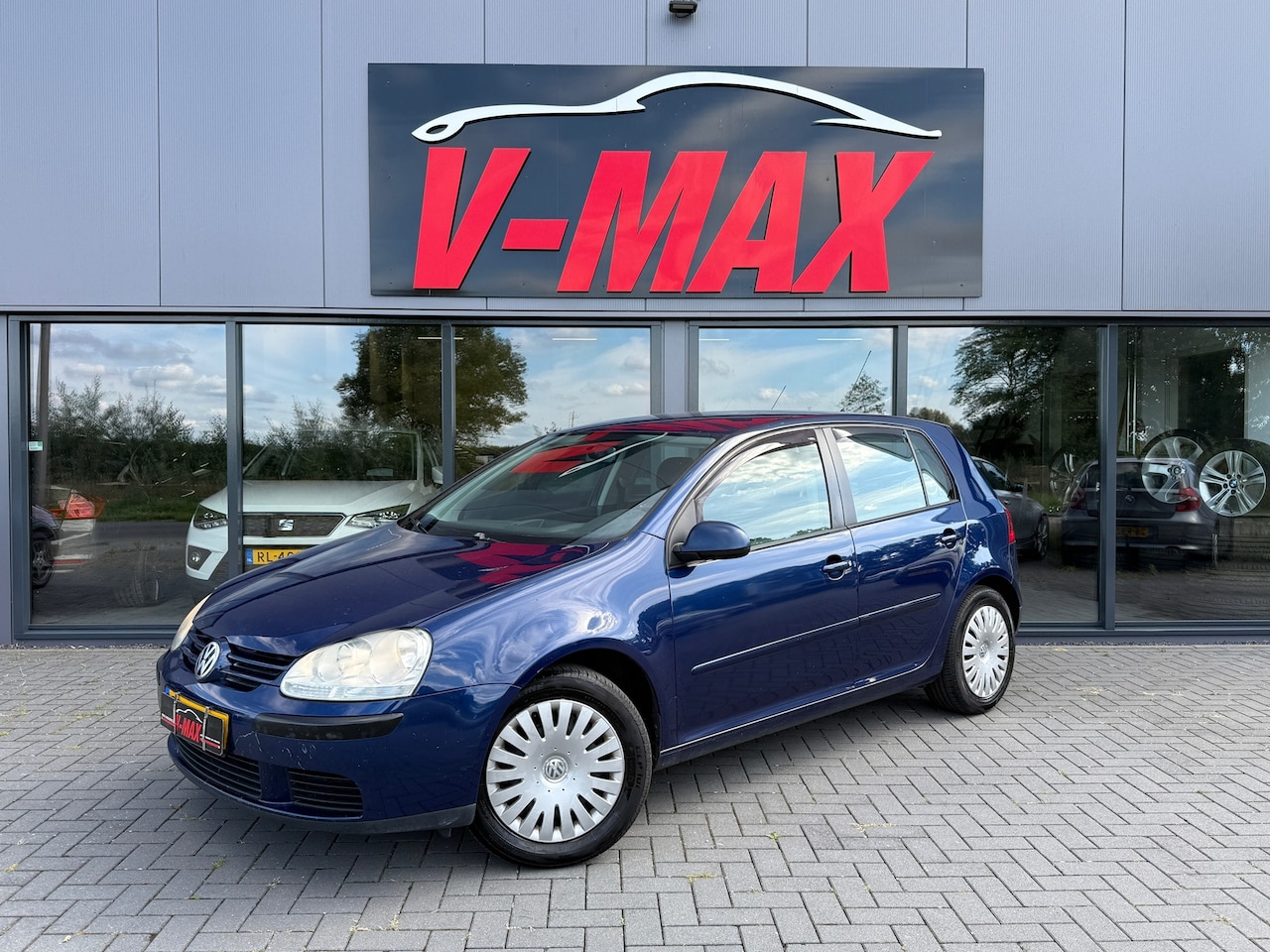 Volkswagen Golf - 2.0 SDI Optive 3 Navi Airco Multimedia - AutoWereld.nl