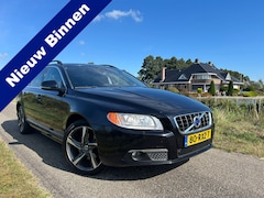 Volvo V70 - 1.6 T4 180 PK Limited Edition Nieuw Model / 1e Eigenaar / Automaat Topstaat