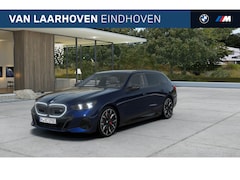 BMW i5 Touring - M60 xDrive / Panoramadak / Trekhaak / Bowers & Wilkins / Adaptief M Onderstel Professional