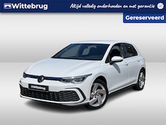 Volkswagen Golf - 1.4 eHybrid 245PK DSG GTE / App-Connect / Getint Glas / Parkeersensoren / Stoel & Stuurwie