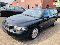 Volvo V70 - 2.4 AUTOMAAT 140pk/LEER/CRUISE/TOP