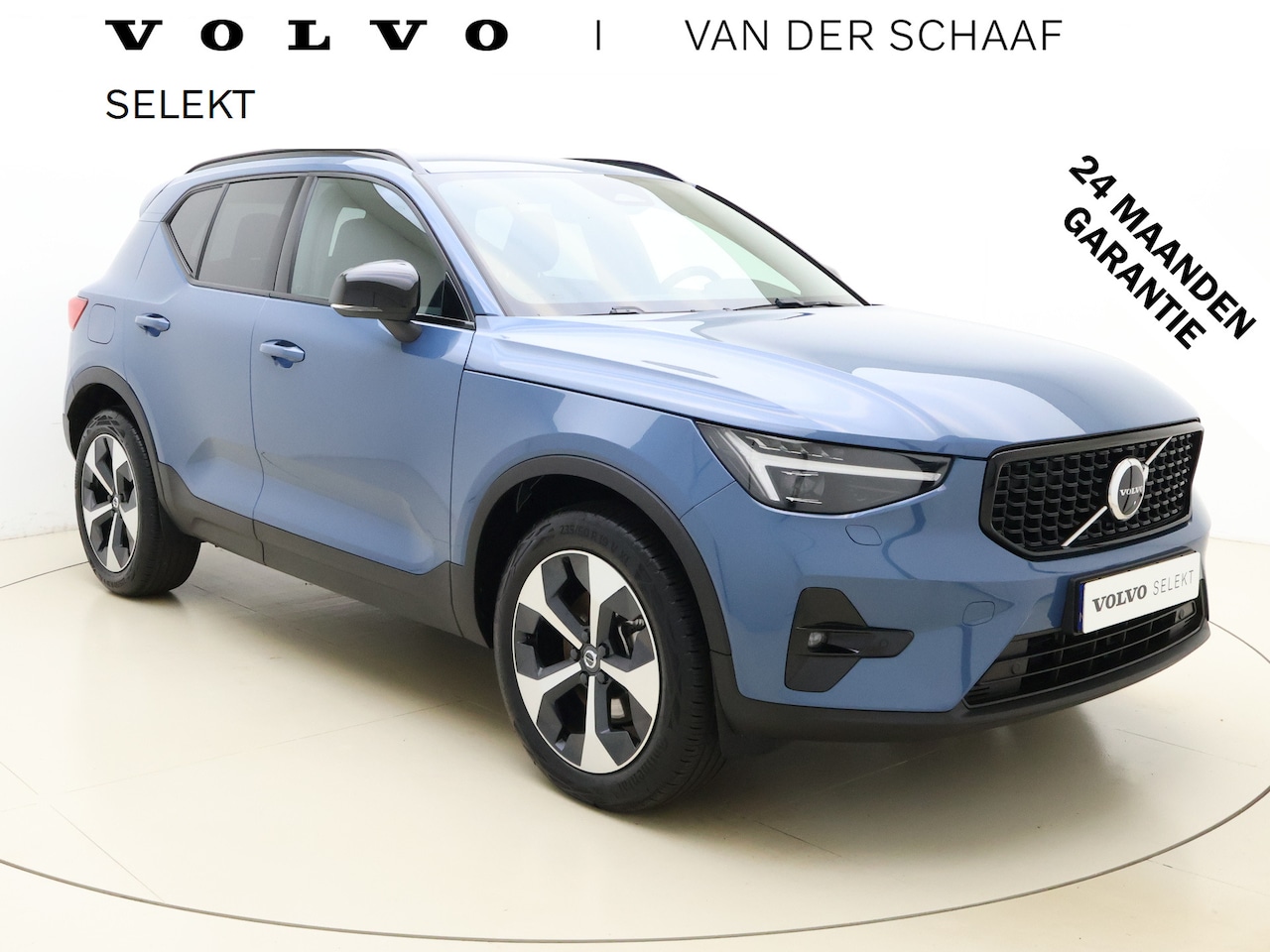 Volvo XC40 - B3 177pk Plus Dark / Elektr. Stoelen / 19'' / Harman&Kardon / Noodreservewiel / Getint gla - AutoWereld.nl