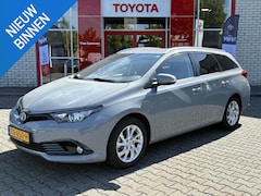 Toyota Auris Touring Sports - 1.8 HYBRID ENERGY PLUS TREKHAAK CLIMA CRUISE NAVI CAMERA BLUETOOTH 16" LM-VELGEN 1STE-EIG