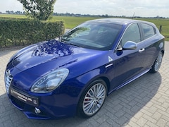 Alfa Romeo Giulietta - 1.7 TBi Quadrifoglio Verde HANDBAK Pano-Bose-Electrische stoelen