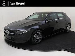 Mercedes-Benz A-klasse - 180 Star Edition LIMITED Distronic - Dodehoekassistent - Stoelverwarming - Achteruitrijcam