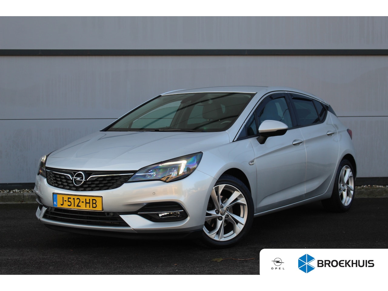 Opel Astra - 1.2 Edition 130PK | Trekhaak | AGR Stoelen | Stoel & Stuurverw. | Voorruitverw. | PDC V&A - AutoWereld.nl