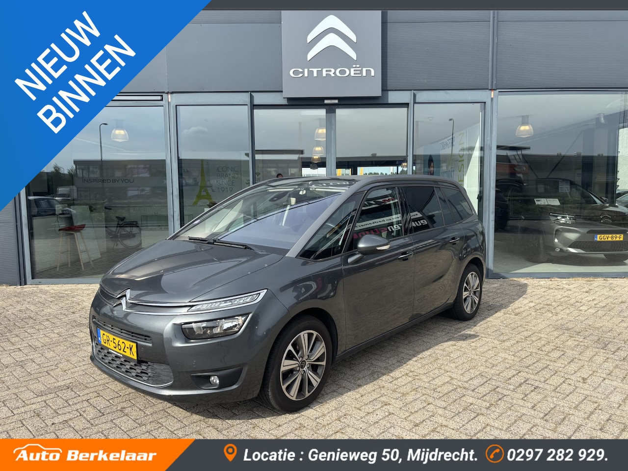 Citroën Grand C4 Picasso - 1.6 THP Intensive | Trekhaak | 7-zitter | Achteruitrijcamera - AutoWereld.nl