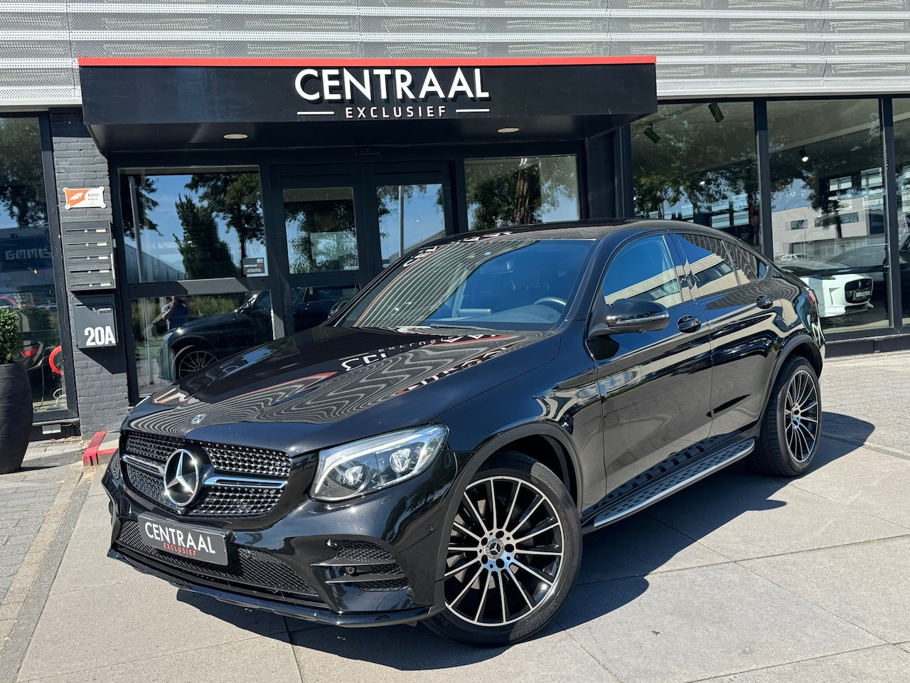 Mercedes-Benz GLC-klasse Coupé - 250 4MATIC AMG|Burmester|360Camera|Leder|211PK - AutoWereld.nl