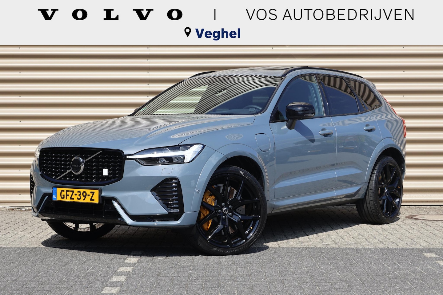 Volvo XC60 - T8 Plug-in-hybrid AWD Polestar Engineered | 22" Polestar hoogglans zwart | Trekhaak elektr - AutoWereld.nl