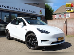 Tesla Model Y - RWD 60 kWh TREKHAAK / 20"LM