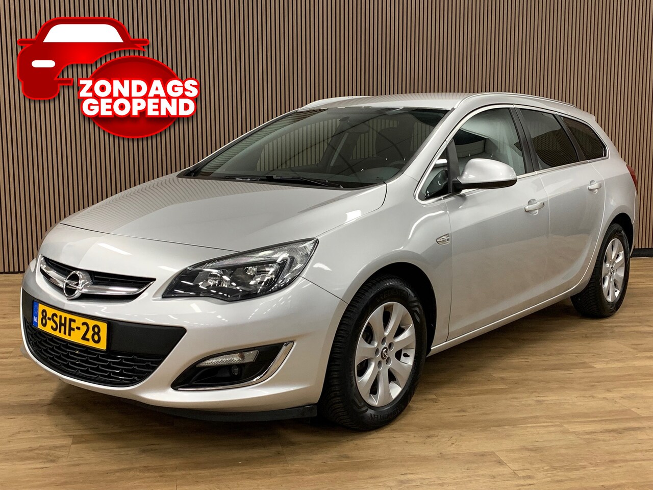 Opel Astra Sports Tourer - 1.4 Turbo Business +|Navigatie|141000KM| - AutoWereld.nl