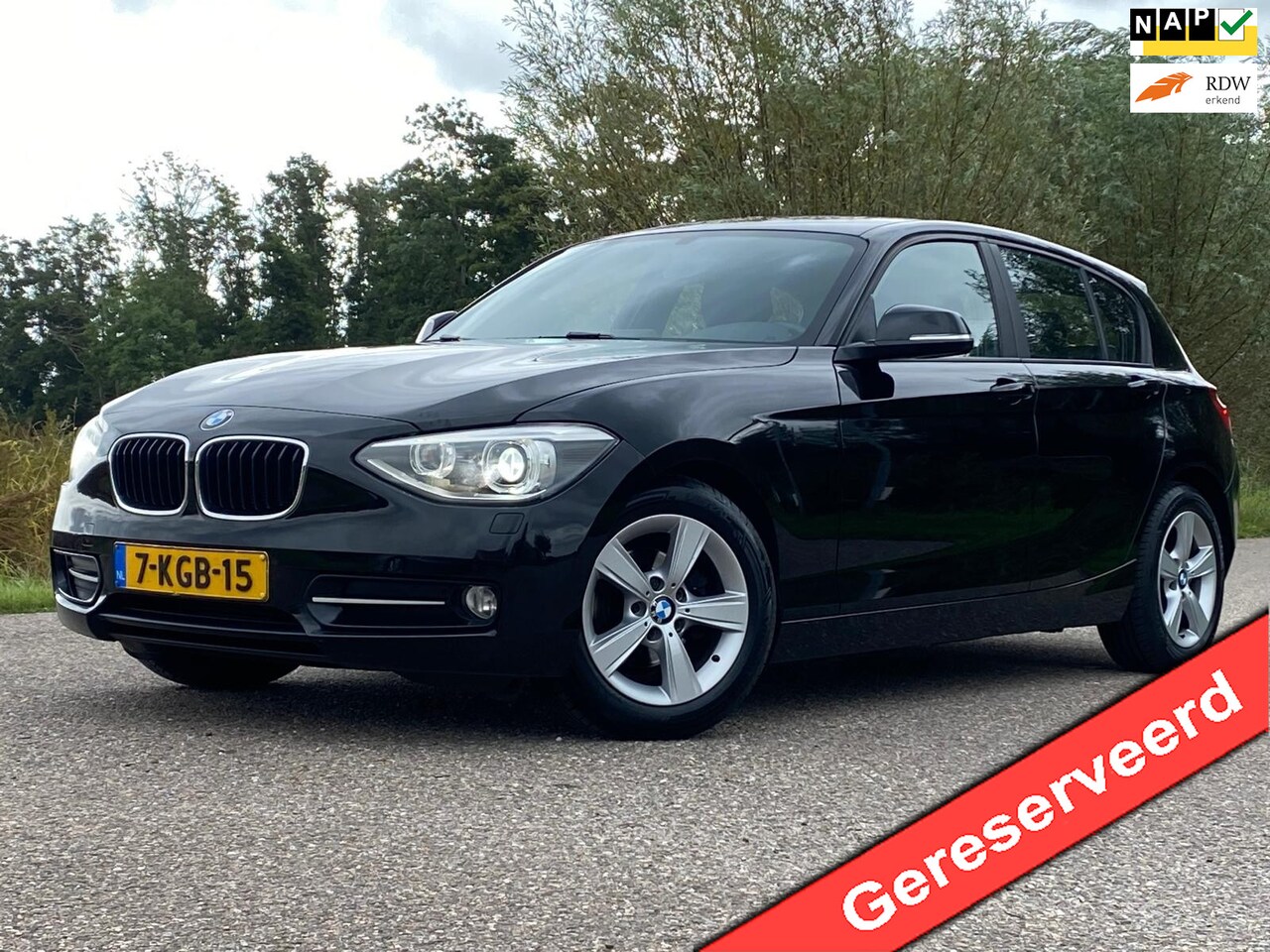 BMW 1-serie - 116i EDE Business Sport 5DRS NAVI AIRCO STOEL-VERWARMING NAP GOED ONDERHOUDEN - AutoWereld.nl