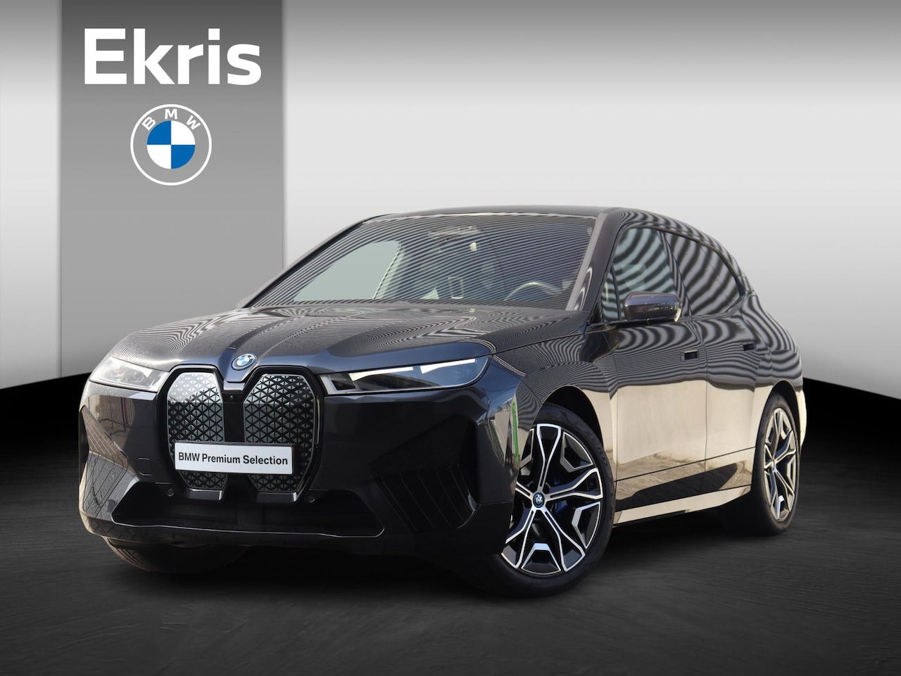 BMW iX - xDrive40 | High Executive | Sportpakket | Driving Assistant Prof. | Panodak Skylounge | So - AutoWereld.nl
