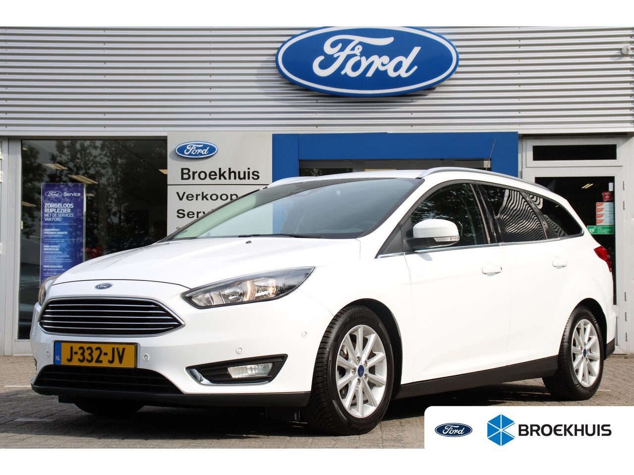 Ford Focus Wagon - 1.0 TITANIUM | TREKHAAK | DEALER OH! | STOELVERWARMING | NAVI | CLIMA | CRUISE | VOORRUITV - AutoWereld.nl