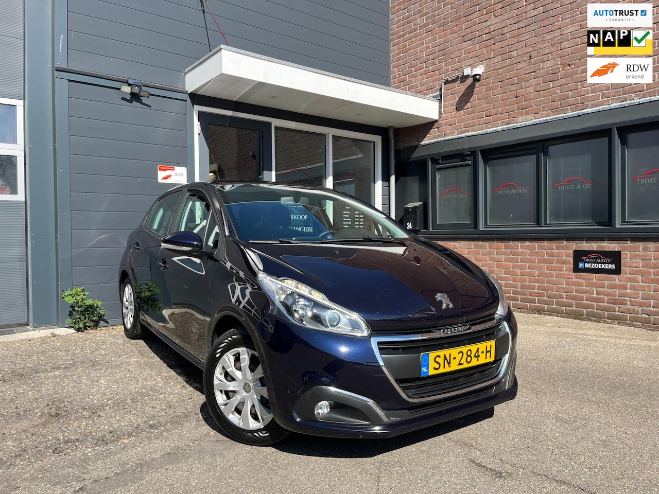 Peugeot 208 - 1.2 PureTech Blue Lion|Nap|Pdc|Navi|Cruise|Trekhaak - AutoWereld.nl