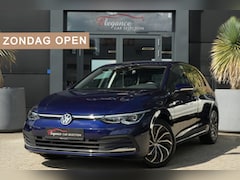 Volkswagen Golf - 1.5 eTSI Style 150pk Stoelverwarming/ErgoActive/Camera