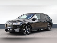BMW iX - xDrive50 High Executive Sportpakket | Massage | Sky Lounge | Harman/Kardon | Laserlight |