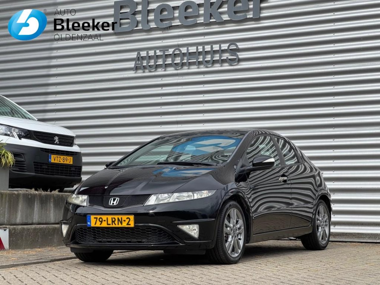 Honda Civic - 1.8 Automaat Style Mode Navi PDC Cruise - AutoWereld.nl