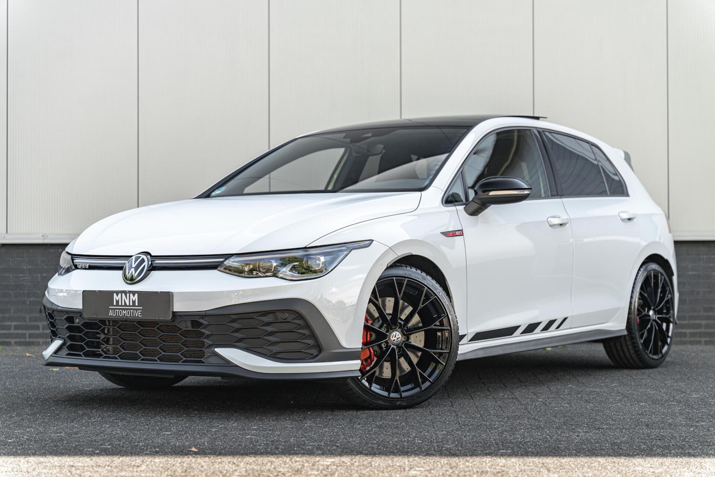 Volkswagen Golf - 2.0 TSI GTI Clubsport |Pano|APR|ACC|IQ-Light - AutoWereld.nl