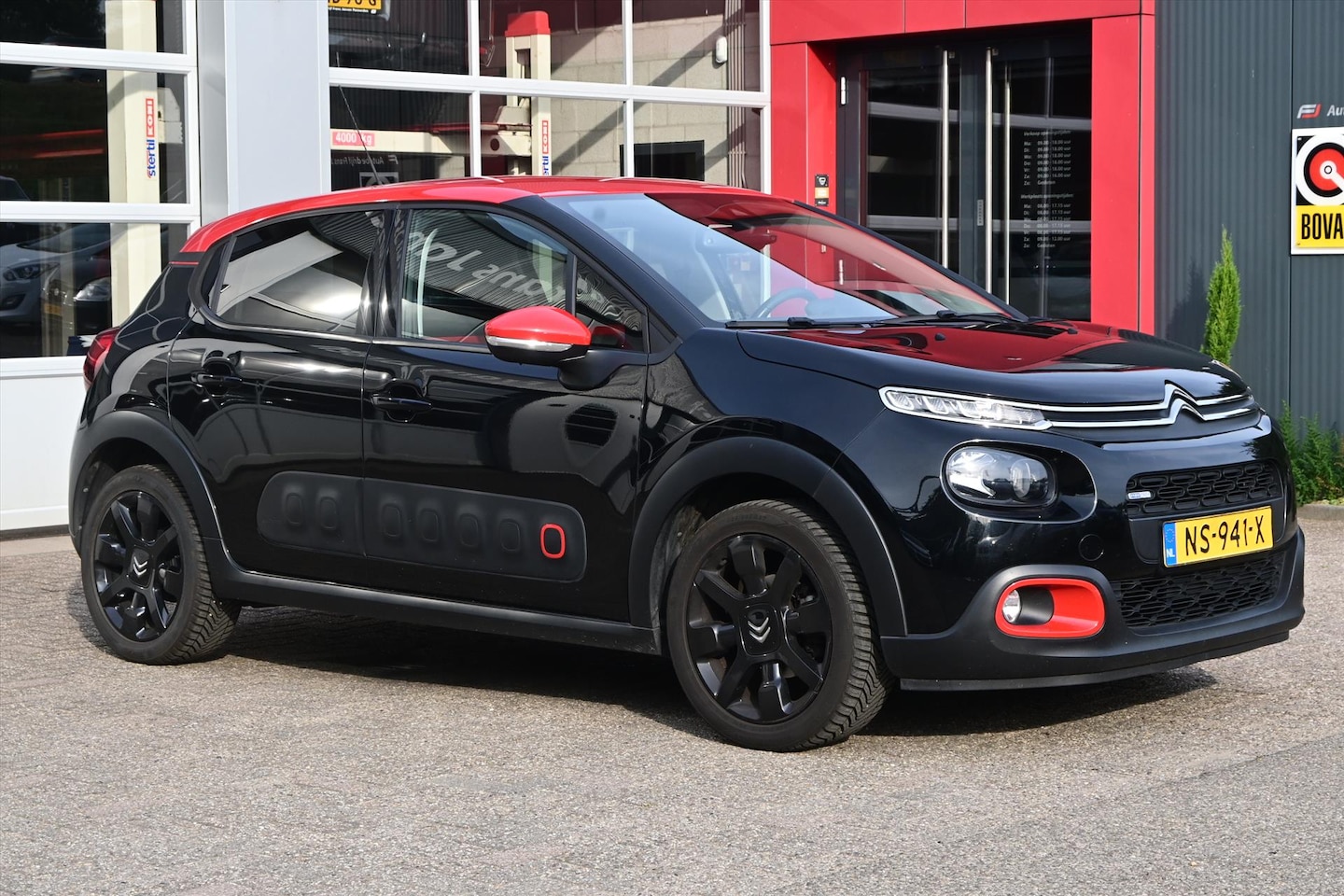 Citroën C3 - 1.2 PureTech 82pk Shine | Navi | Climate | Camera | Cruise | DAB+ - AutoWereld.nl