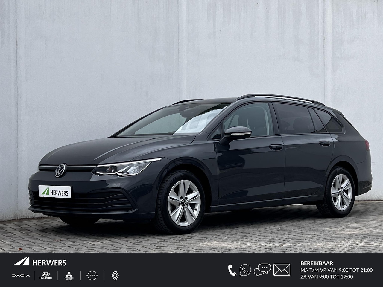 Volkswagen Golf Variant - 1.5 eTSI Life Business Automaat / Trekgewicht 1.400 kg / Navigatie / Digitaal dashboard / - AutoWereld.nl