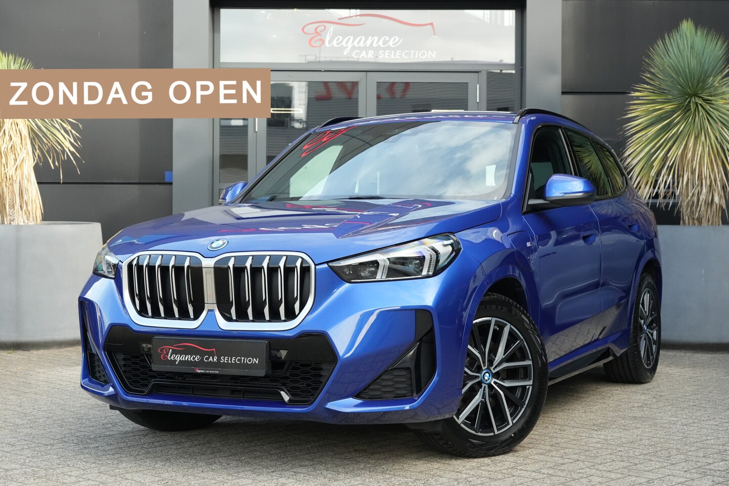 BMW X1 - xDrive25e M Sport 245pk Navigatie/Stoelverwarming/Camera - AutoWereld.nl