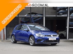 Volkswagen Golf - 1.5 TSI Business R-Line Pano Virtual ACC Camera 150PK