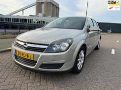 Opel Astra - 1.6 Elegance
