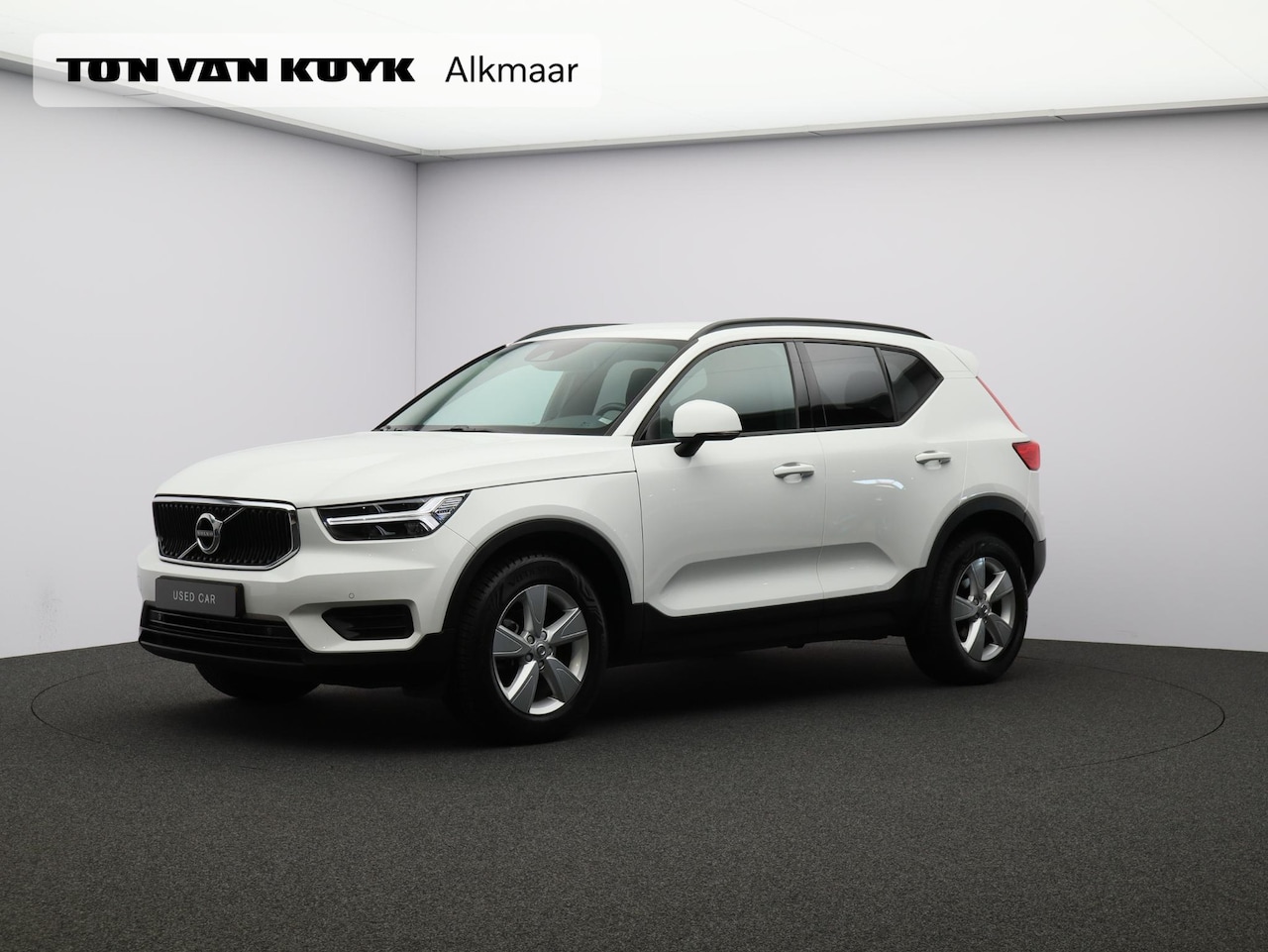Volvo XC40 - T3 Automaat / Trekhaak / Park assist v+a+camera / Stoel+voorruitverwarming - AutoWereld.nl