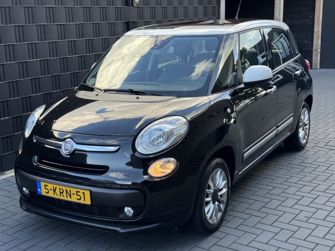 Fiat 500 L - 0.9 TwinAir Lounge| PANORAMA| CLIMA| 6-BAK| CRUISE - AutoWereld.nl