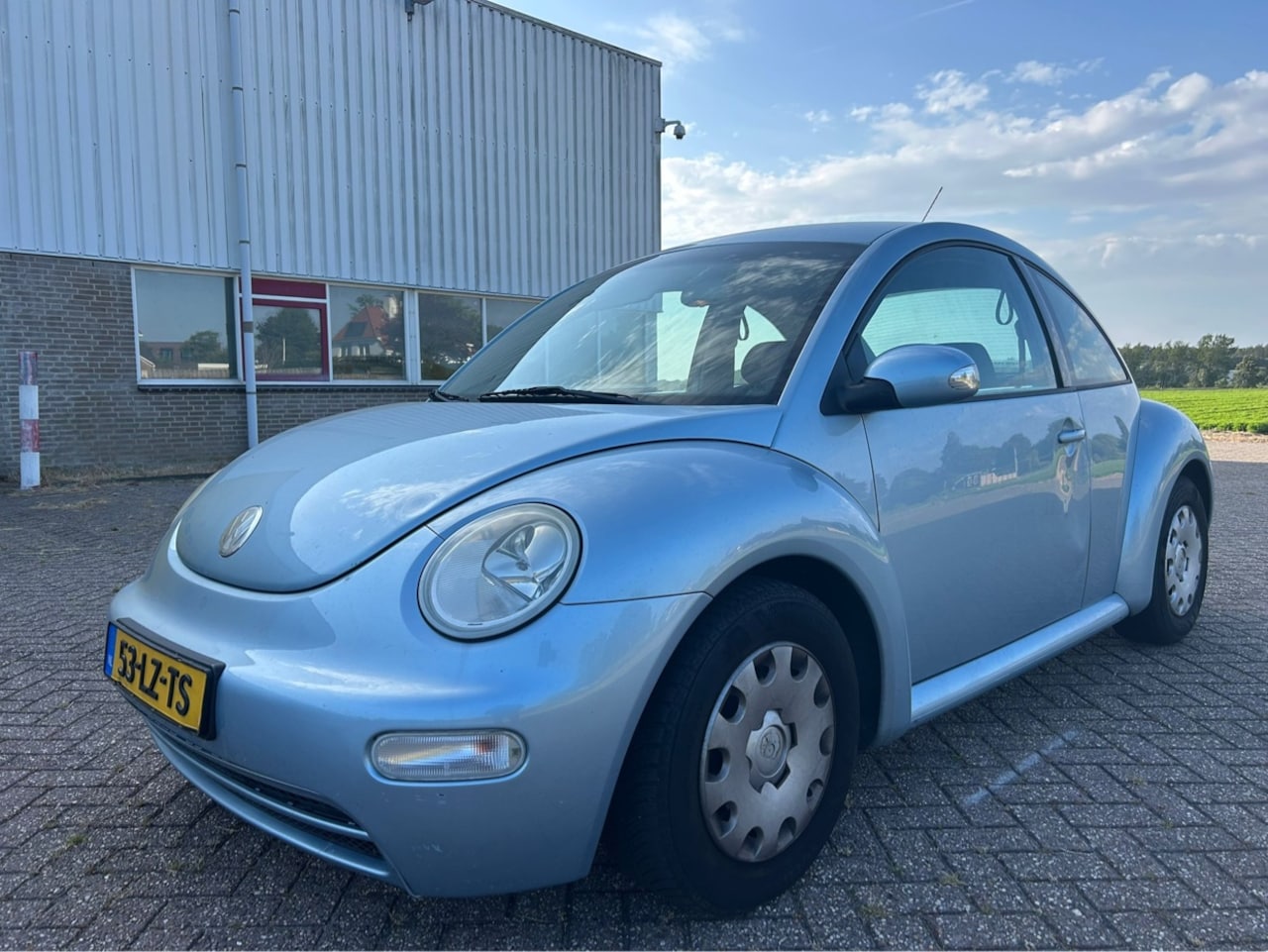 Volkswagen New Beetle - 1.6 - AutoWereld.nl