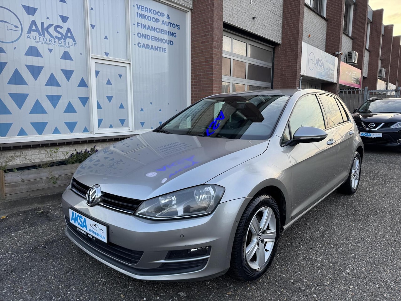 Volkswagen Golf - 1.6 TDI Highline BlueMotion 1.6 TDI Highline BlueMotion - AutoWereld.nl