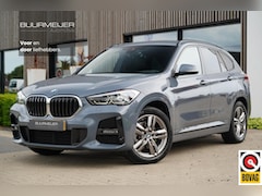 BMW X1 - sDrive18i High Executive M Sport - M Pakket - Stoelverwarming - Adaptieve cruise control