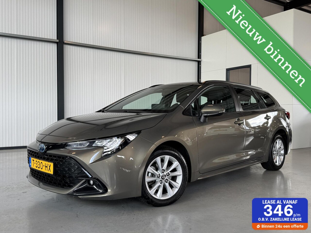 Toyota Corolla Touring Sports - 1.8 Hybrid 140 Active|Navigatie|Camera| - AutoWereld.nl
