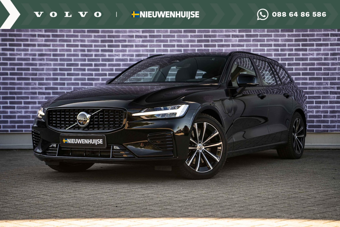 Volvo V60 - 2.0 T6 Plug-in hybrid AWD Plus Dark | Trekhaak | Adaptive Cruise Control | Panoramadak | 3 - AutoWereld.nl