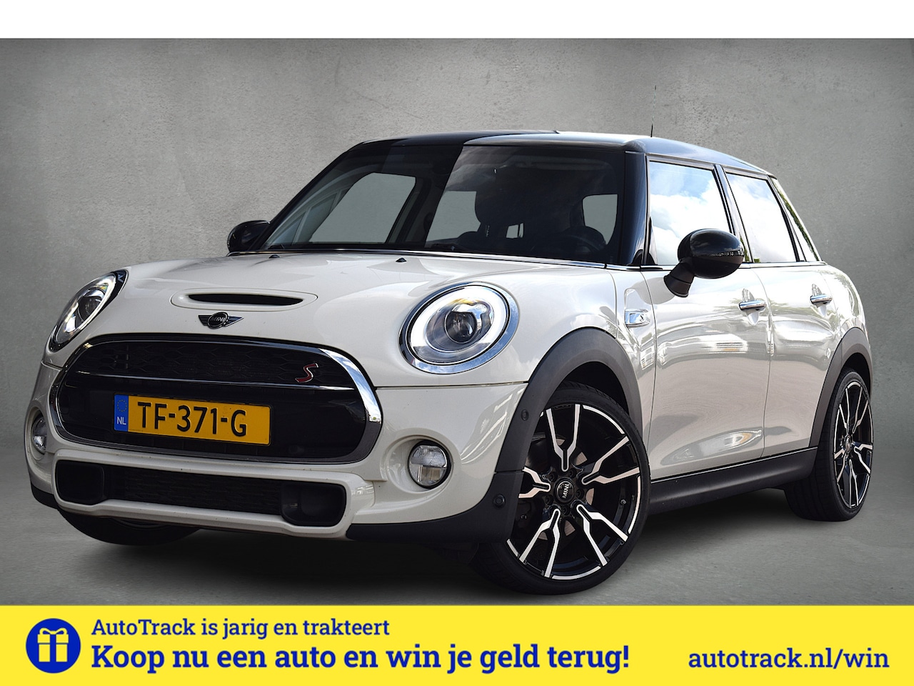 MINI Cooper S - Mini 2.0 Chili Serious Business | Half Leer | Stoelverw. | Climate | Cruise | 18” LM - AutoWereld.nl