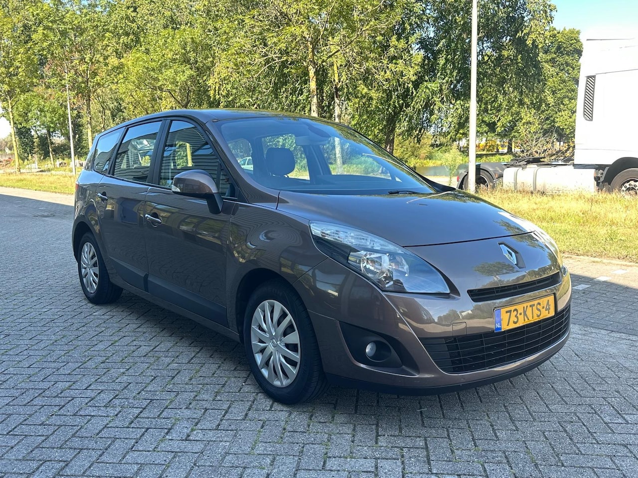 Renault Grand Scénic - 1.6 Sélection Business 7p. 1.6 Sélection Business 7p. 1 Eig* N.A.P.! - AutoWereld.nl