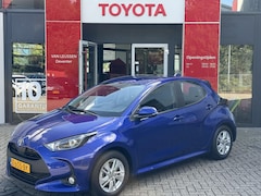 Toyota Yaris - 1.5 Hybrid 115 NL-AUTO APPLE/ ANDROID LICHTMETAAL CLIMA CAMERA DAB+ AKOESTISCHE VOORRUIT