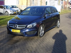 Mercedes-Benz B-klasse - 180 Ambition Automaat AMG Styling met comfort onderstel