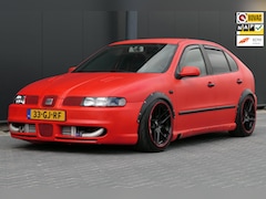 SEAT Leon - 1.8-20VT Sport 500pk Stage 3 getuned Airride Rolkooi Leder Getune