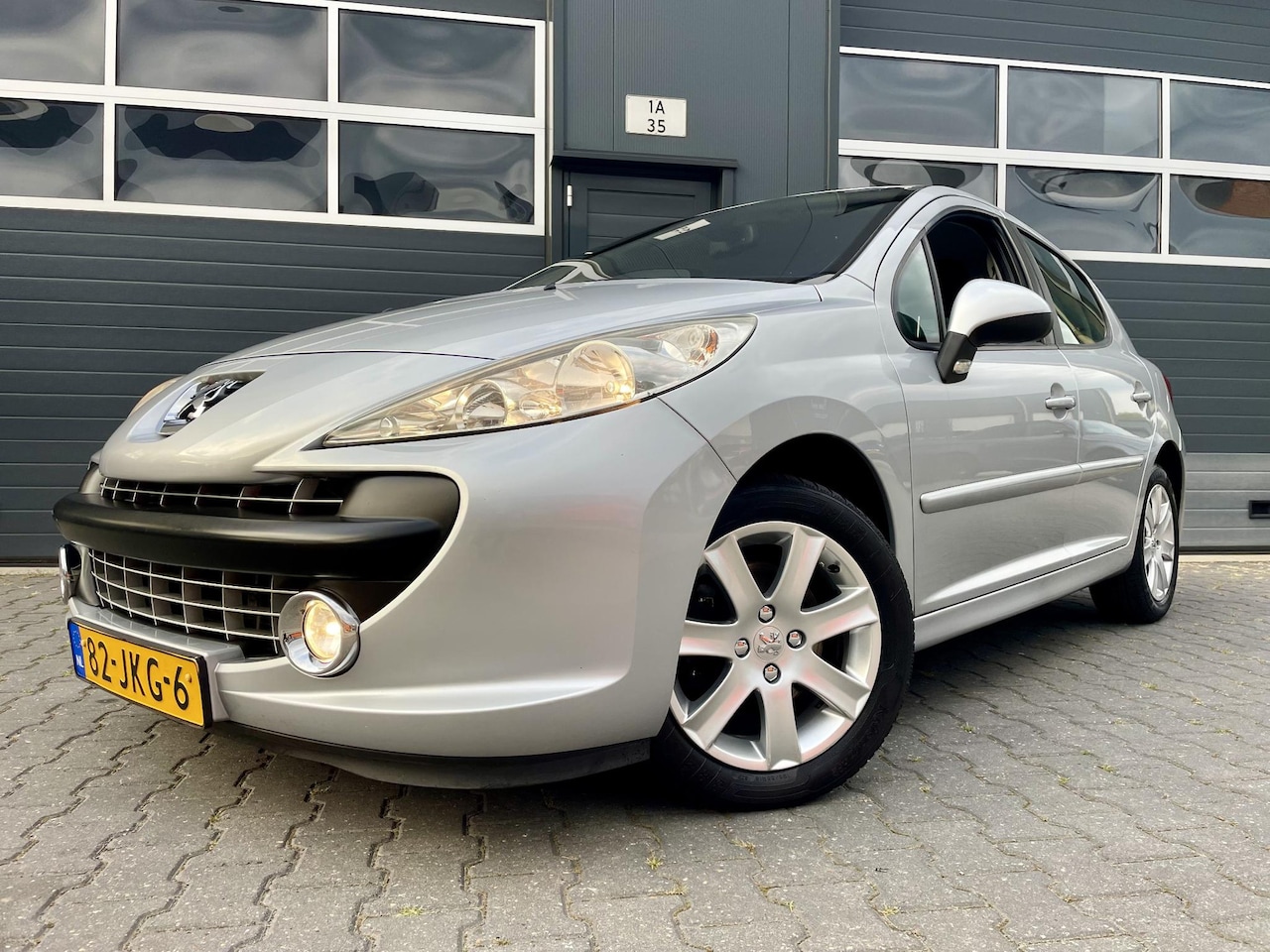 Peugeot 207 - 1.6 VTi XS Pack *CRUISE*ECC*120PK*VOL - AutoWereld.nl