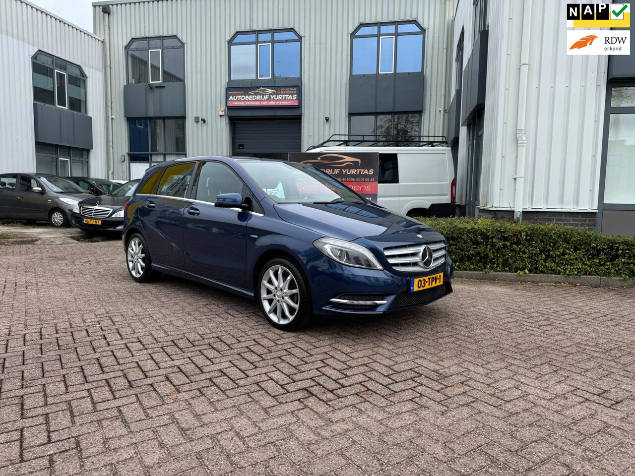 Mercedes-Benz B-klasse - 180 Ambition AUTOMAAT!! - AutoWereld.nl