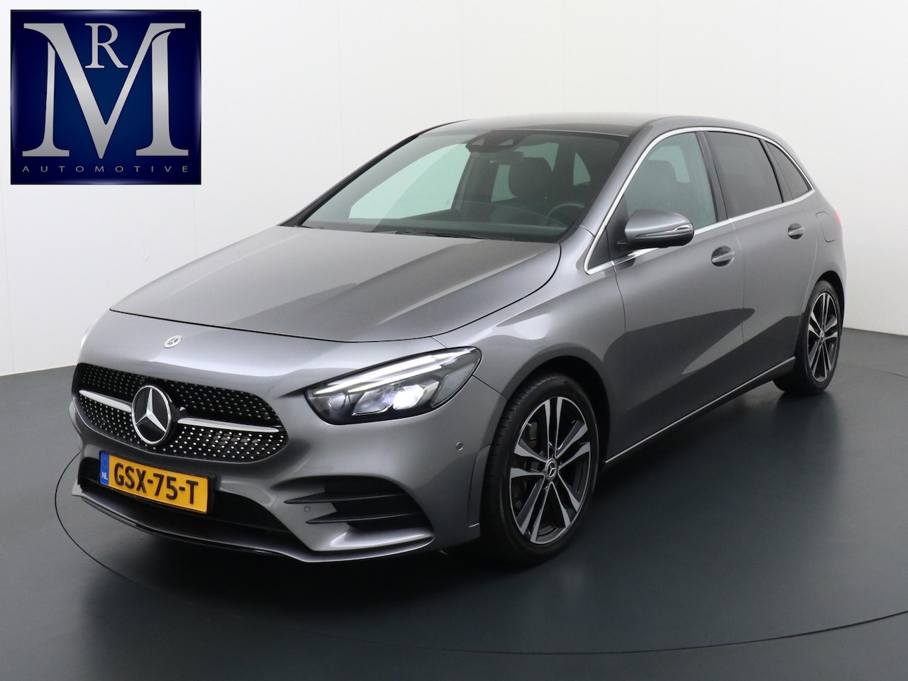 Mercedes-Benz B-klasse - 200 Business Solution AMG Leder | Elektrische Kofferbak | Ambilight Sfeerverlichting | Rij - AutoWereld.nl
