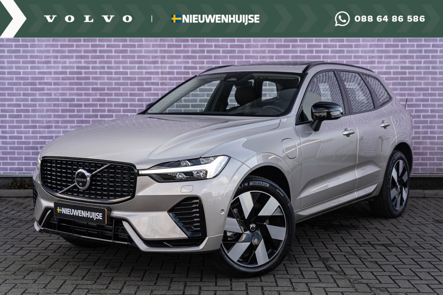 Volvo XC60 - 2.0 T6 Plug-in hybrid AWD Ultra Dark | Harman Kardon Audio | Trekhaak | Schuif- / Kantelda - AutoWereld.nl