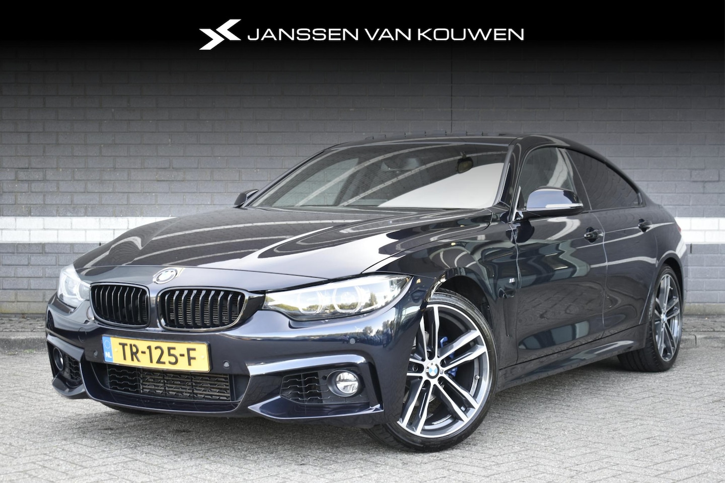 BMW 4-serie Gran Coupé - 418i High Executive / M-Sport / Schuifdak / Sportstoelen / Stoelverwarming / Bowers & Wilk - AutoWereld.nl