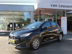 Toyota Yaris - 1.5 Hybrid 115 STOELVERW. STUURVERW. LED APPLE/ANDROID KEYLESS LM-VELGEN AD-CRUISE